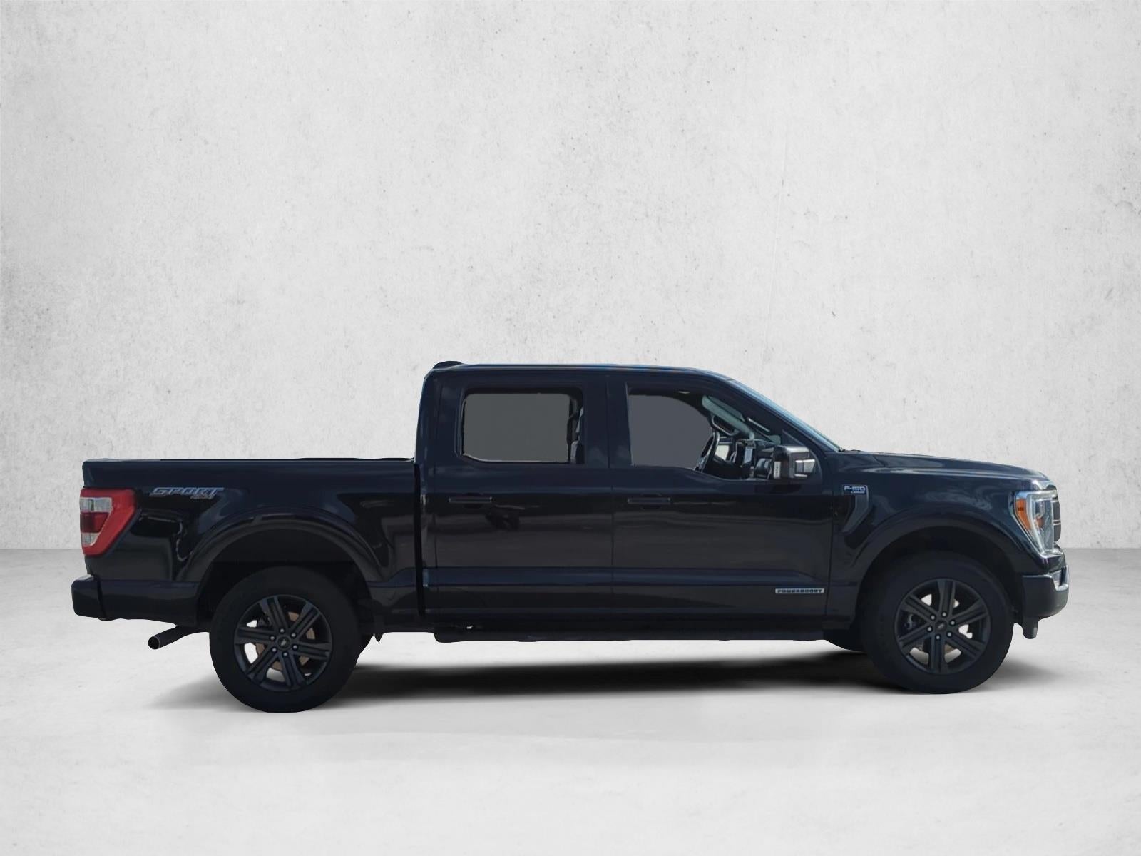 2022 Ford F-150 LARIAT 4WD SuperCrew 5.5' Box