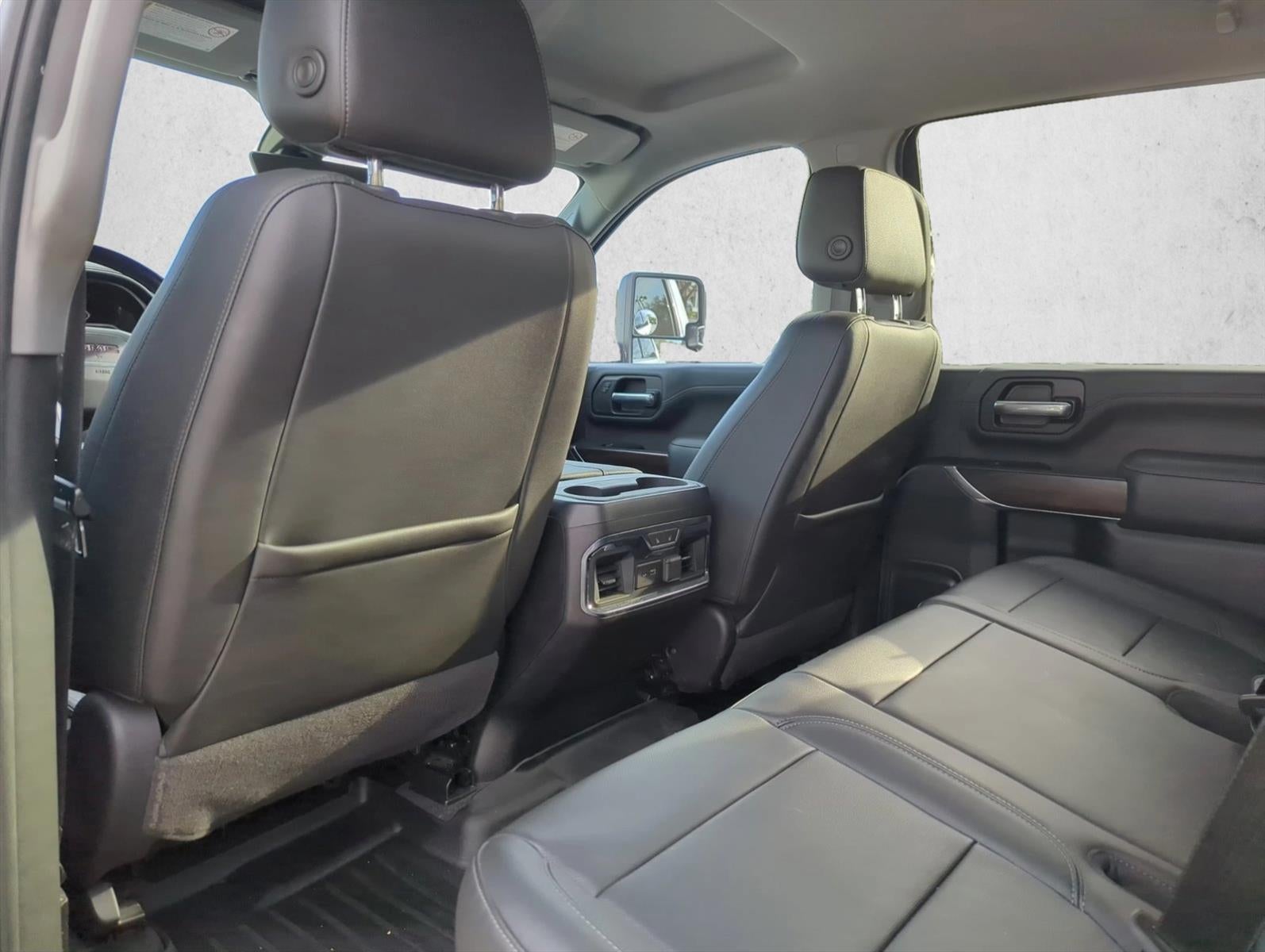 2020 GMC Sierra 2500 HD Crew Cab Standard Box 4-Wheel Drive SLT