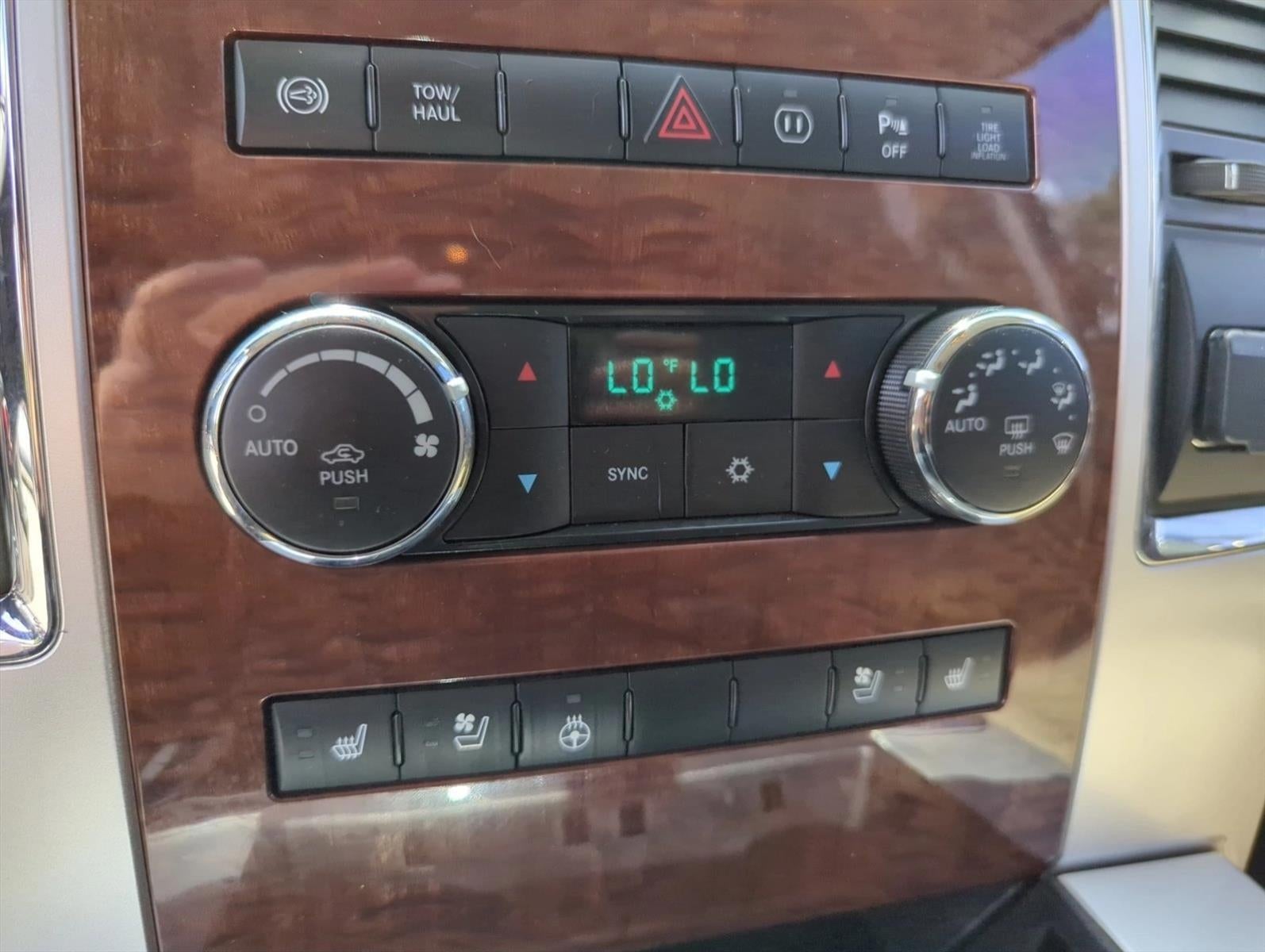 2010 Dodge Ram 2500 2WD Crew Cab 6.4 Ft Box Laramie