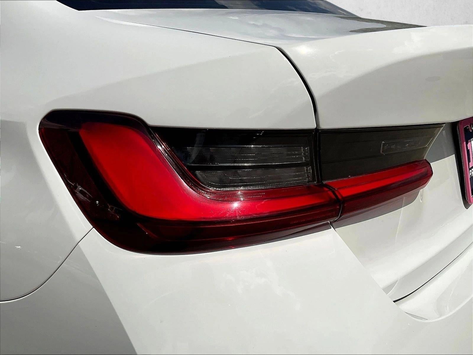 2023 BMW 330i Sedan
