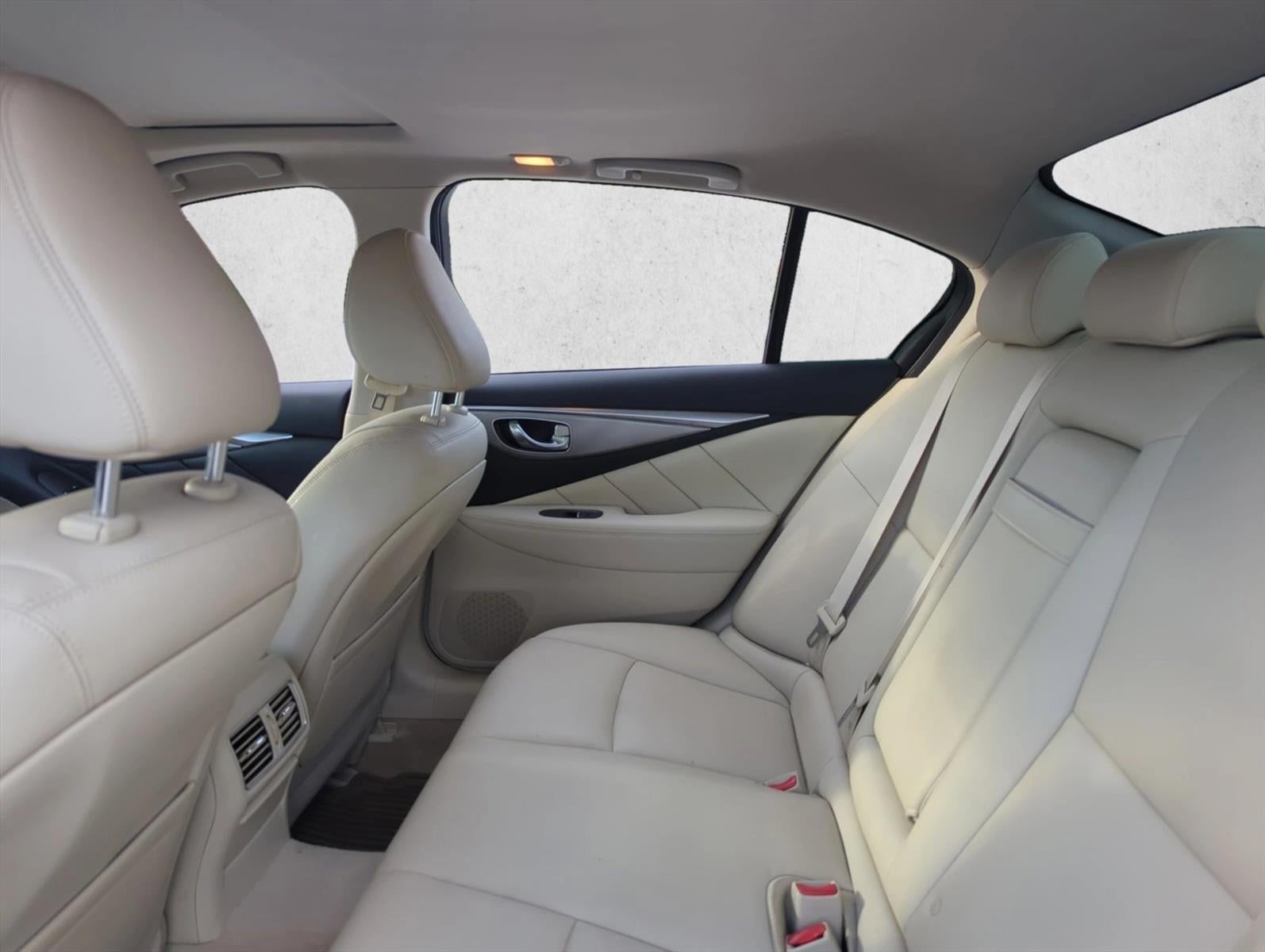 2015 INFINITI Q50 3.7 AWD Premium