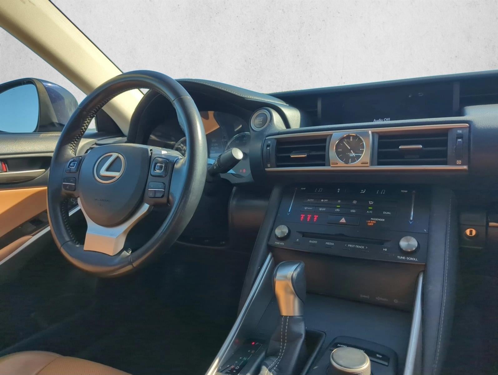 2017 Lexus IS Turbo RWD