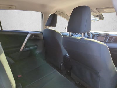 2018 Toyota RAV4 LE FWD (GS)