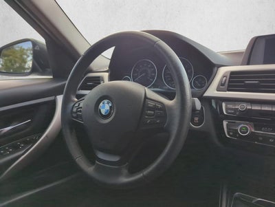 2018 BMW 320i Sedan