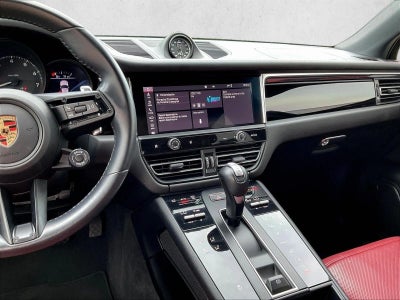 2024 Porsche Macan T AWD