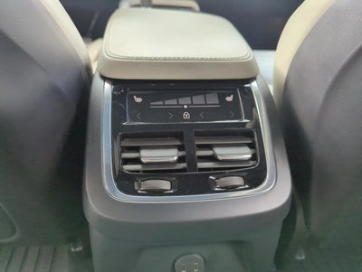 2021 Volvo XC90 Recharge T8 eAWD PHEV R-Design 7P