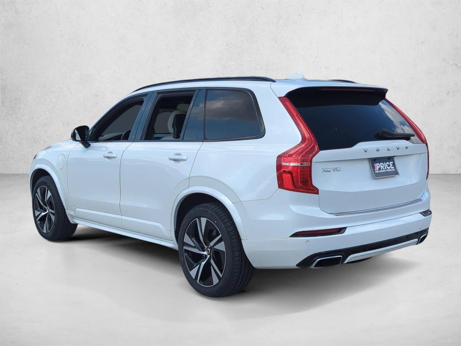 2021 Volvo XC90 Recharge T8 eAWD PHEV R-Design 7P
