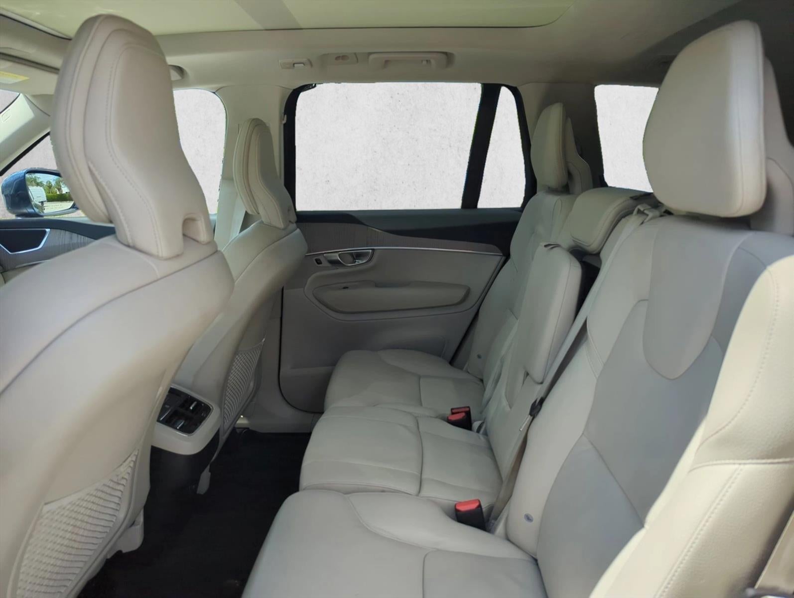 2024 Volvo XC90 B5 AWD Plus Bright Theme 7P