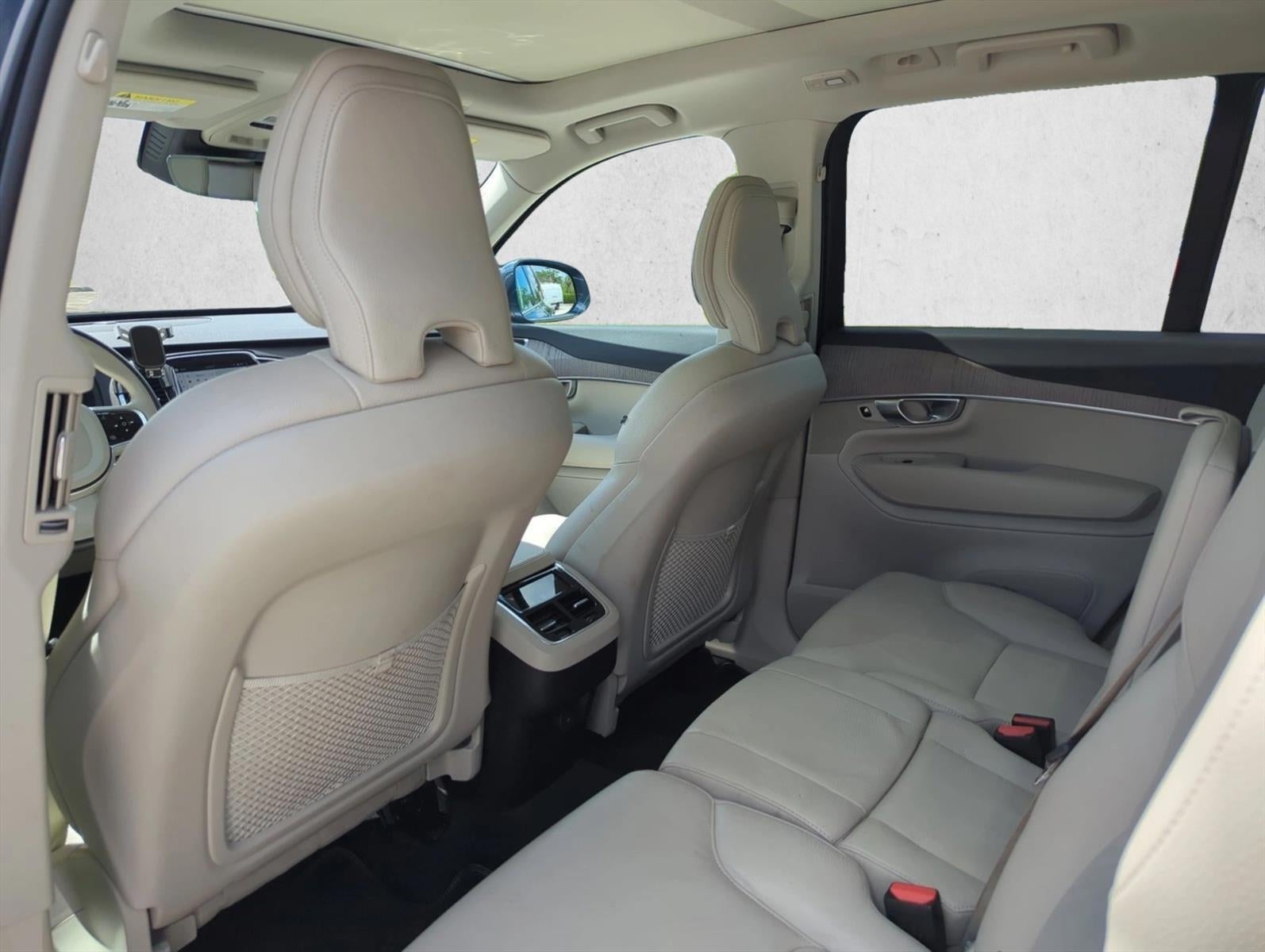 2024 Volvo XC90 B5 AWD Plus Bright Theme 7P