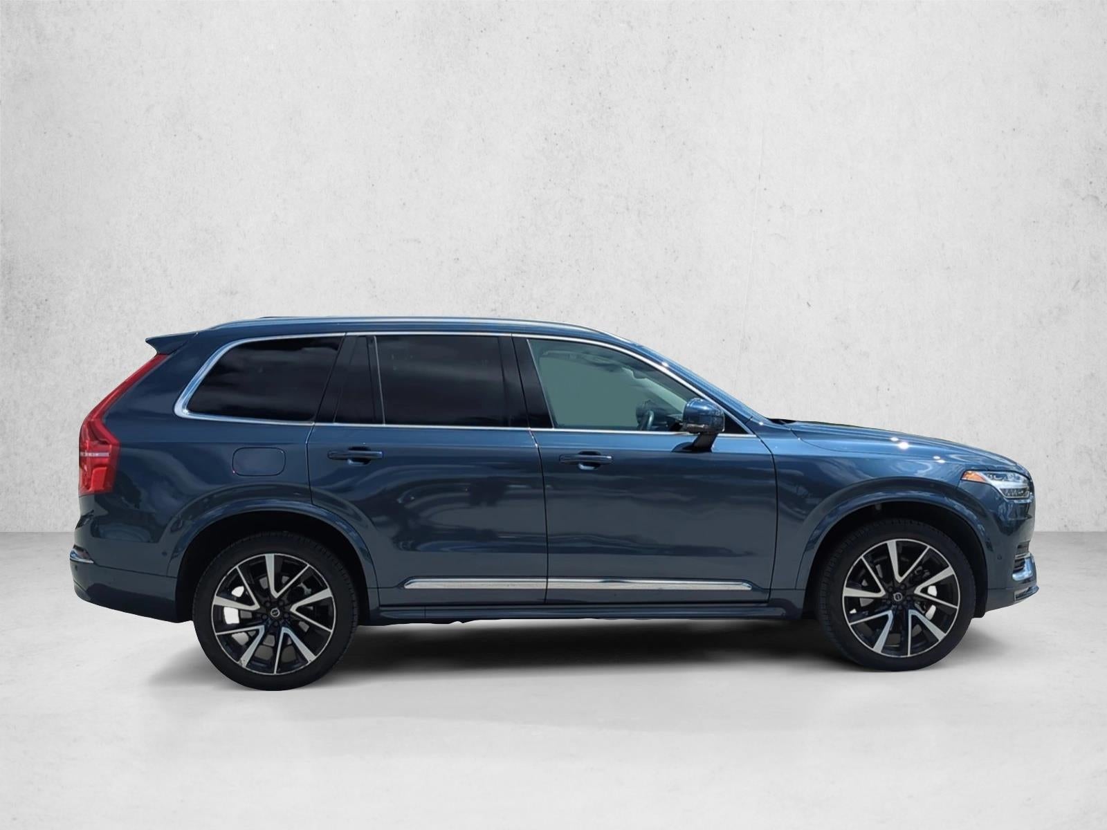 2024 Volvo XC90 B5 AWD Plus Bright Theme 7P