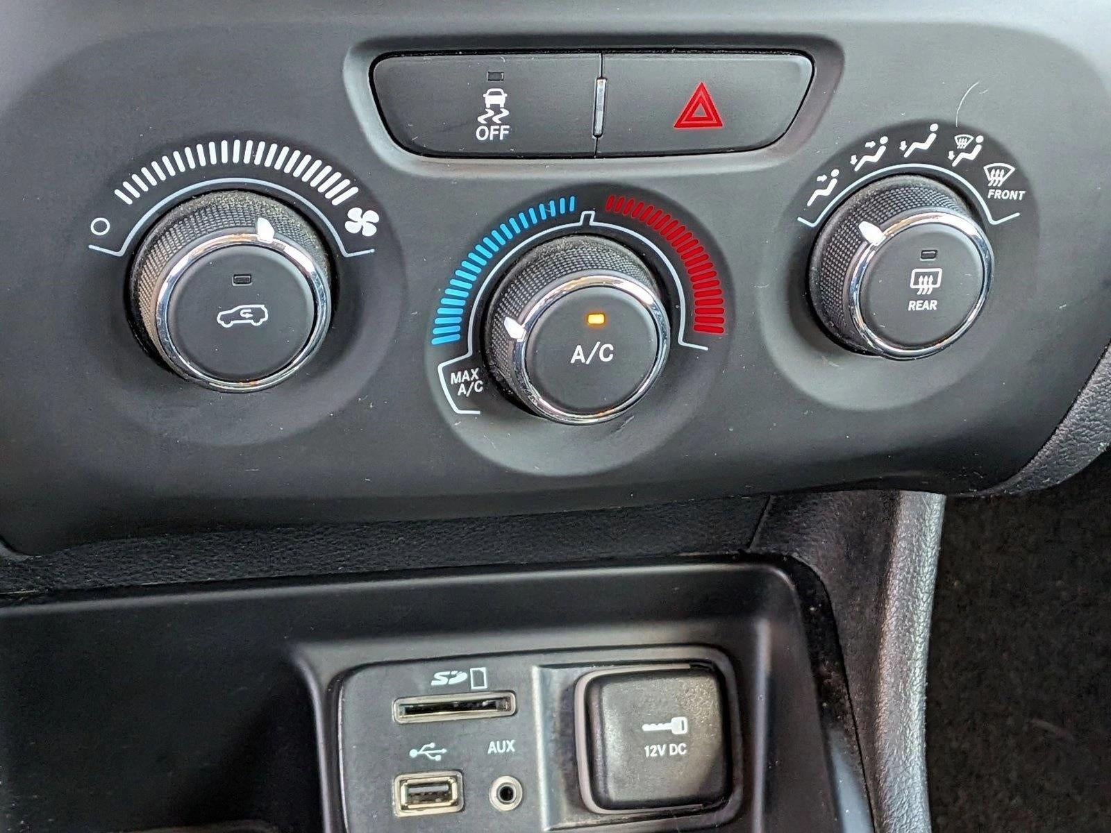 2017 Jeep Cherokee Altitude FWD *Ltd Avail*
