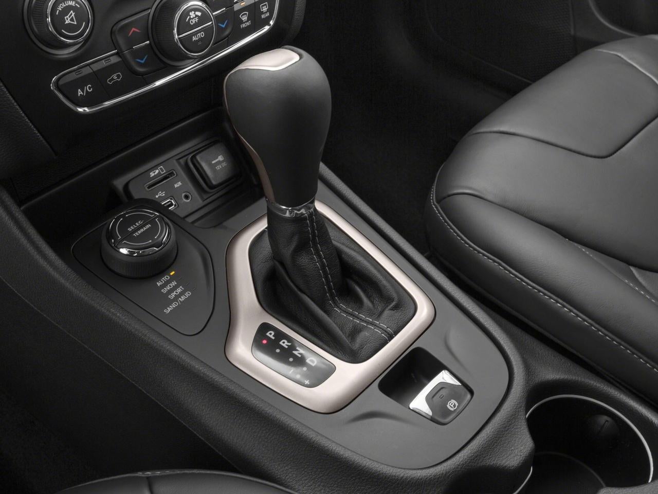 2017 Jeep Cherokee Altitude FWD *Ltd Avail*