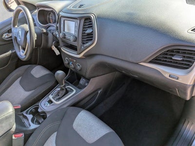 2017 Jeep Cherokee Sport FWD