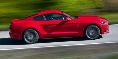 2016 Ford Mustang 2dr Fastback EcoBoost