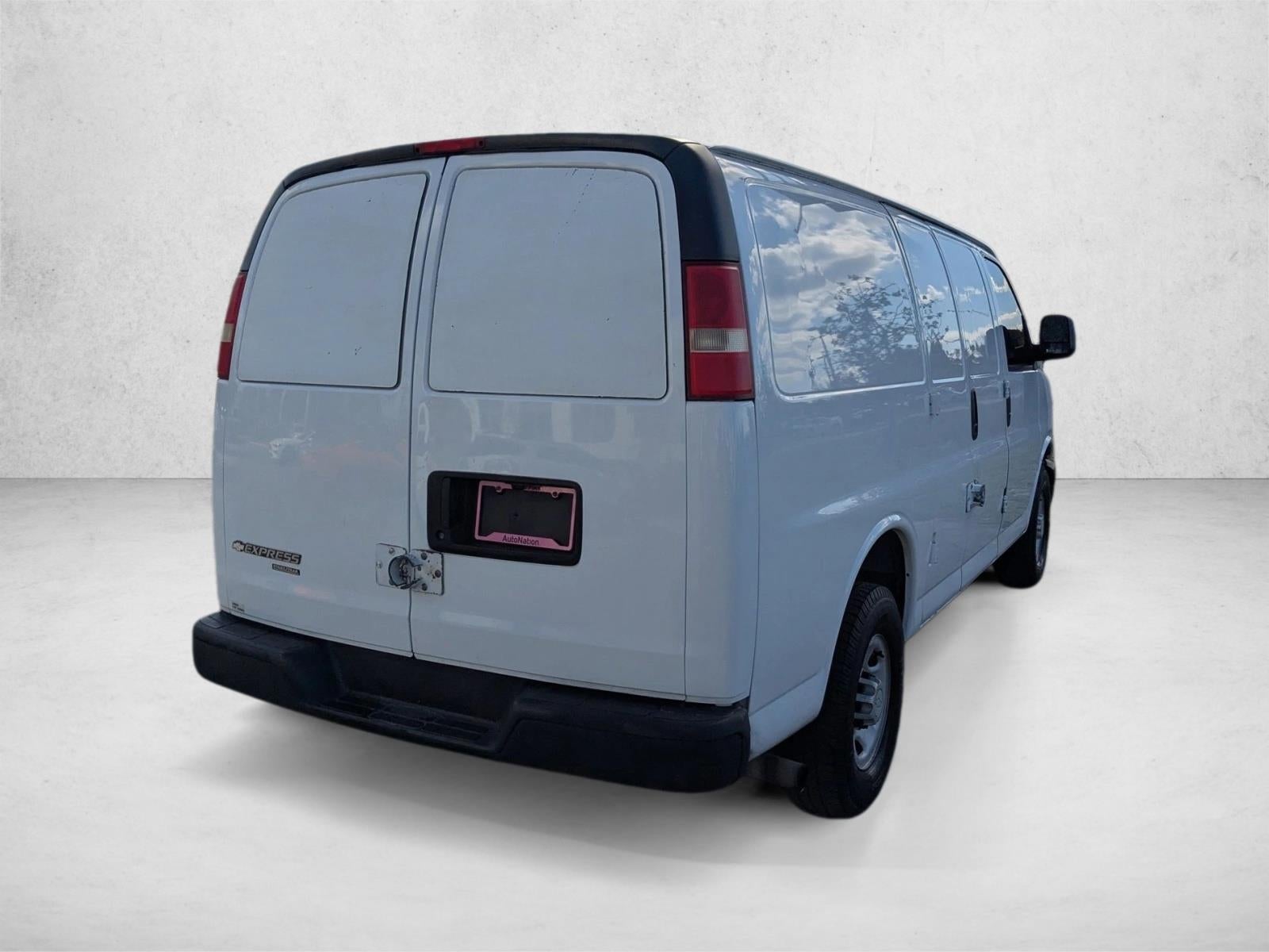 2015 Chevrolet Express Cargo Van 2500 Regular Wheelbase Rear-Wheel Drive