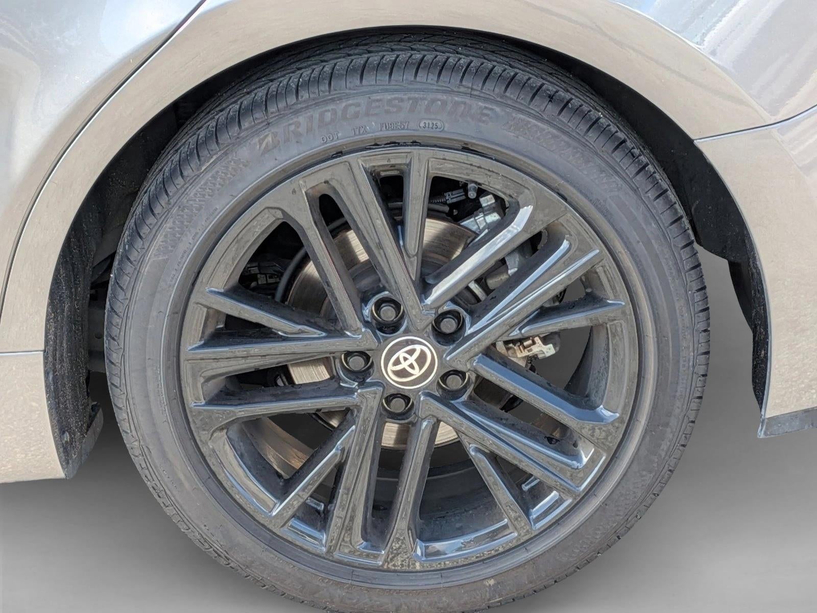 2025 Toyota Camry SE (SE)