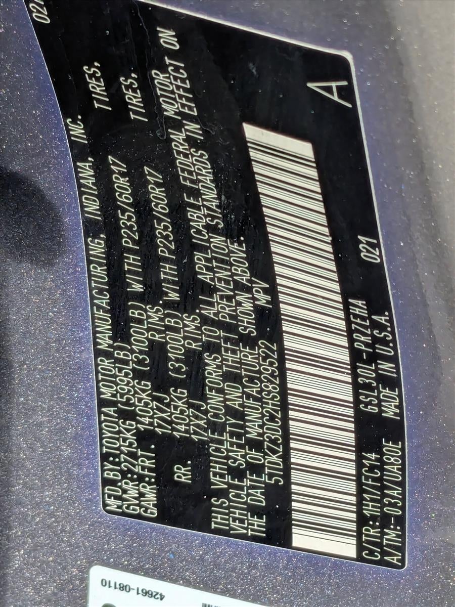 2017 Toyota Sienna LE FWD 8-Passenger (Natl)