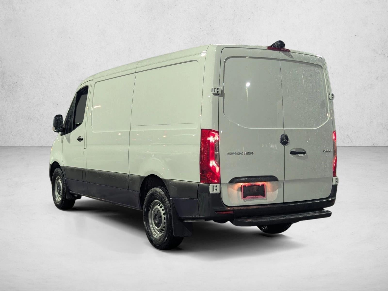 2025 Mercedes-Benz Sprinter Cargo Van 2500 Standard Roof I4 Diesel 144" RWD