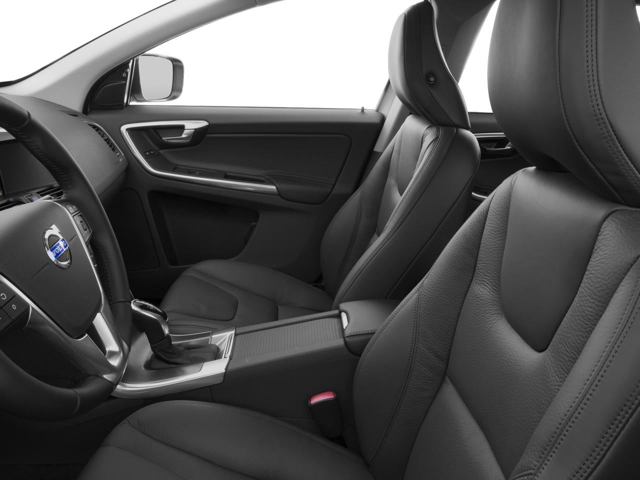 2017 Volvo XC60 T5 FWD Dynamic