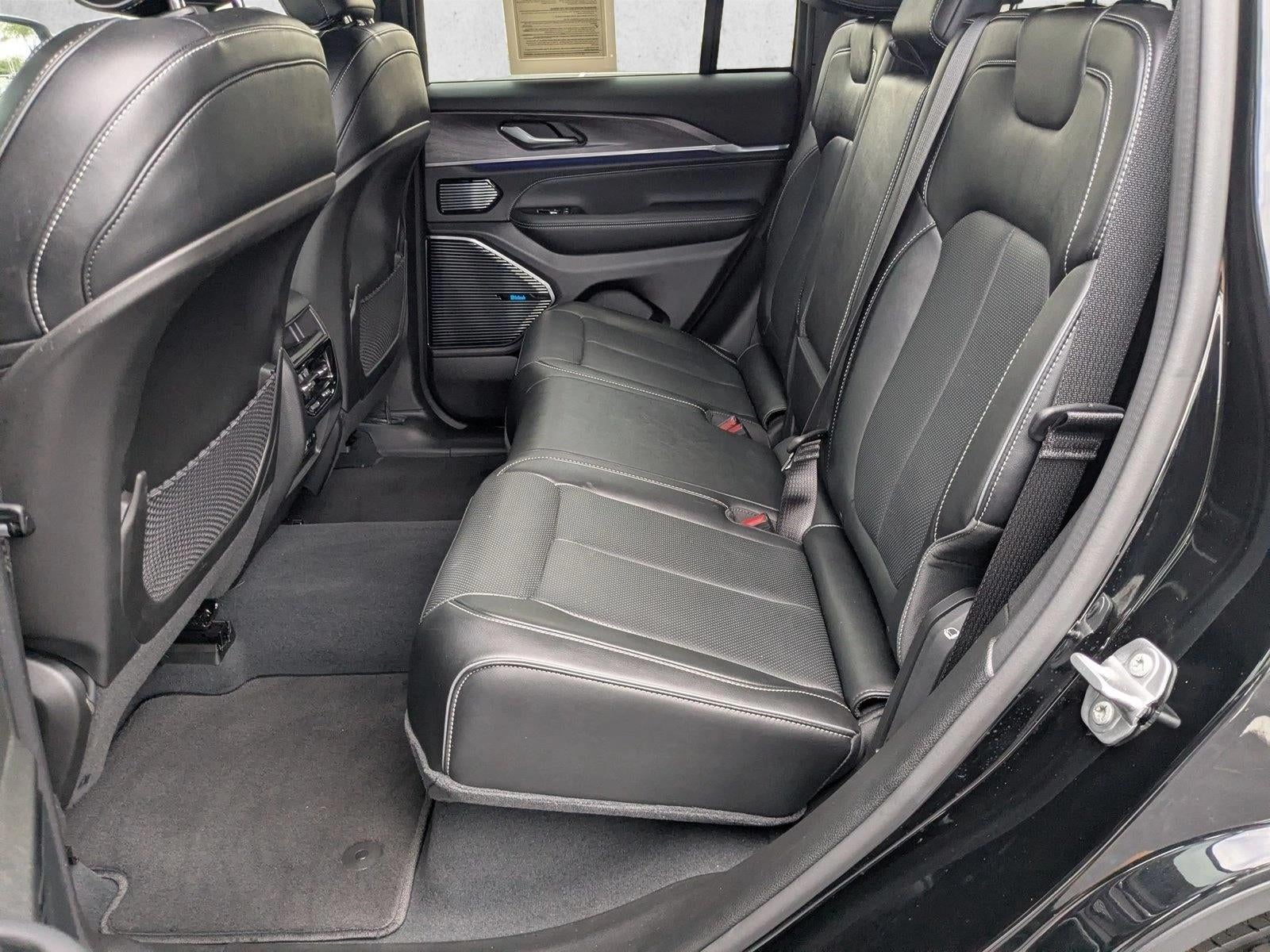 2022 Jeep Grand Cherokee 4xe Overland 4x4