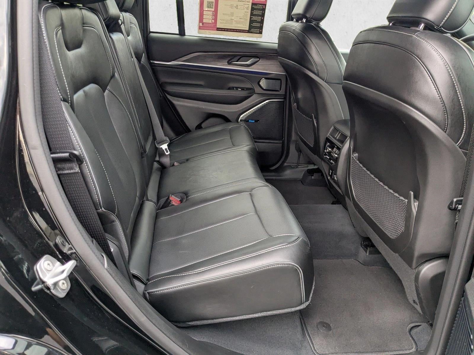 2022 Jeep Grand Cherokee 4xe Overland 4x4