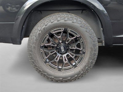 2016 RAM 1500 4WD Crew Cab 5.7 Ft Box Laramie