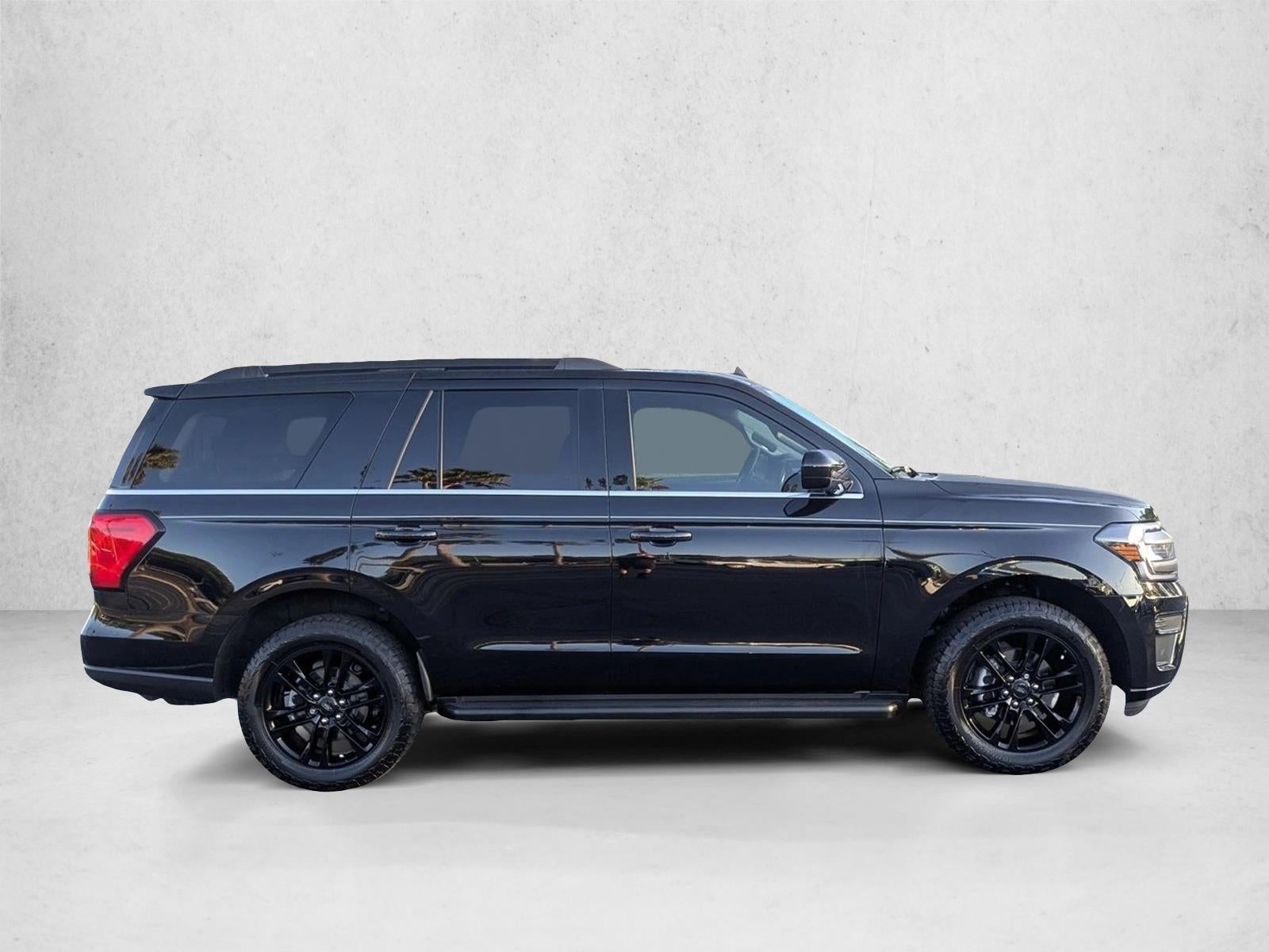 2024 Ford Expedition XLT 4x2