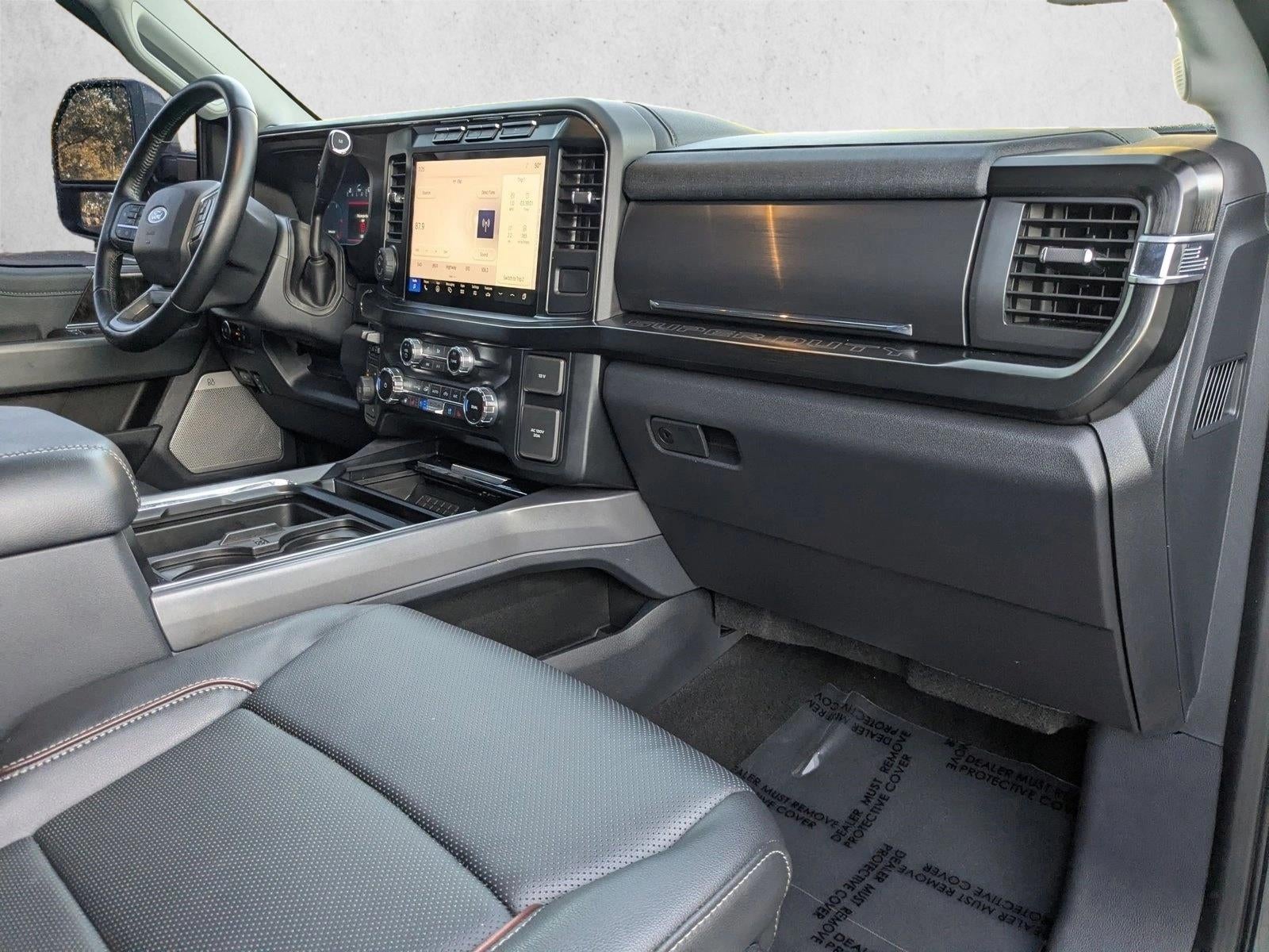 2023 Ford Super Duty F-250 SRW LARIAT 4WD Crew Cab 6.75' Box