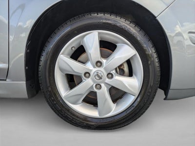 2011 Nissan Versa 5dr HB I4 CVT 1.8 SL