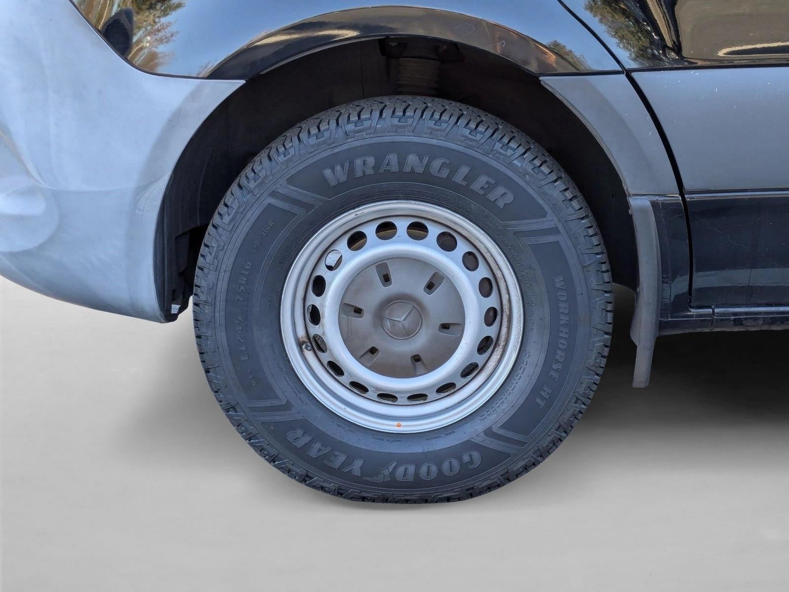 2019 Mercedes-Benz Sprinter Cargo Van 2500 Standard Roof V6 144" RWD