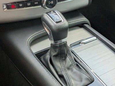 2021 Volvo XC90 T5 AWD Momentum 7P