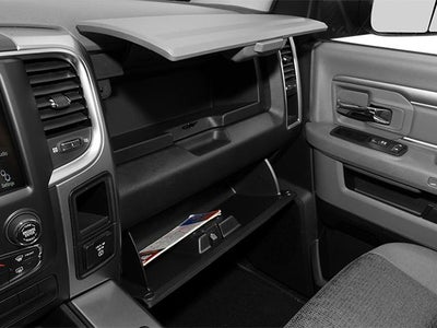 2014 RAM 1500 2WD Quad Cab 6.4 Ft Box Big Horn