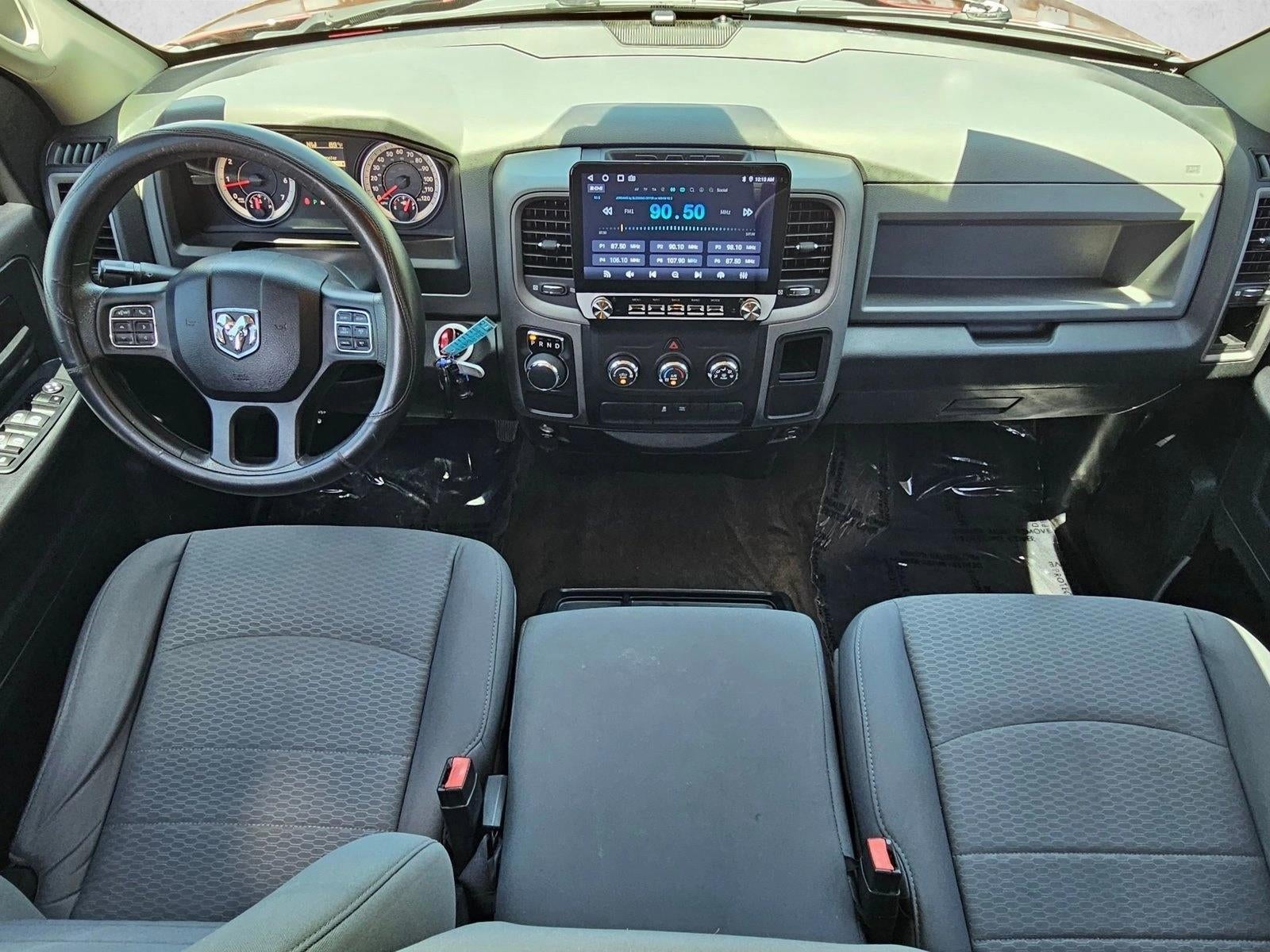 2014 RAM 1500 2WD Crew Cab 5.7 Ft Box Express