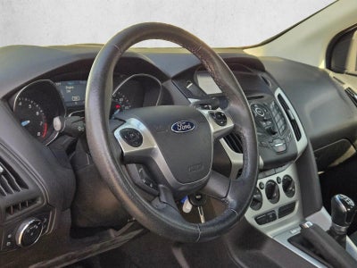 2014 Ford Focus 4dr Sdn SE