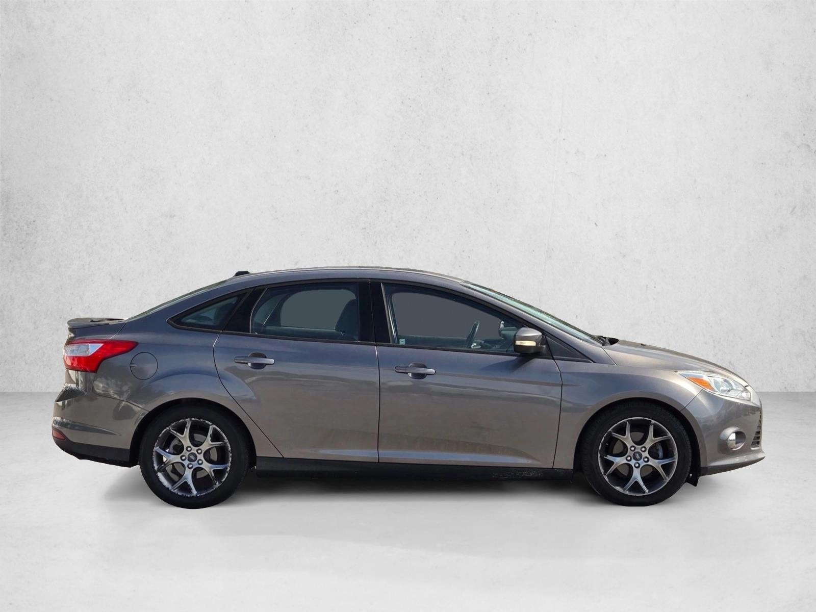 2014 Ford Focus 4dr Sdn SE