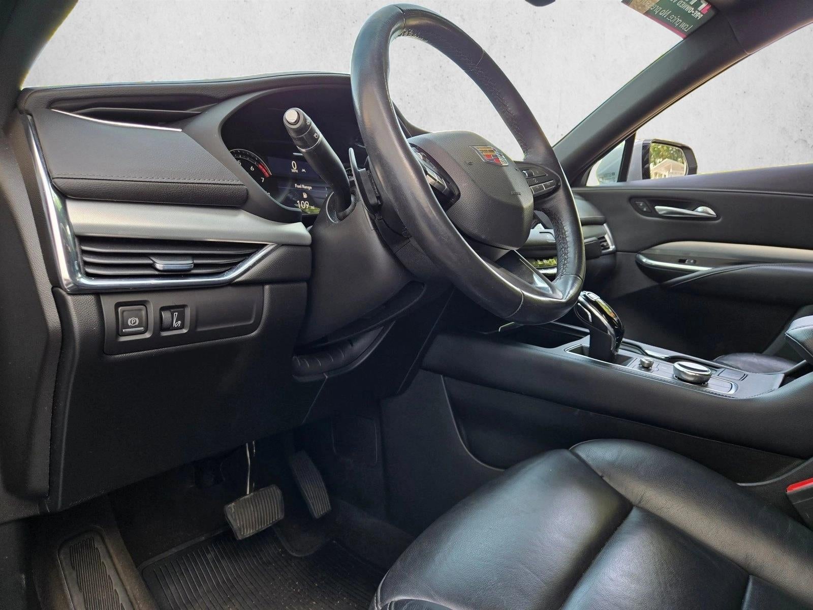 2023 Cadillac XT4 FWD 4dr Premium Luxury