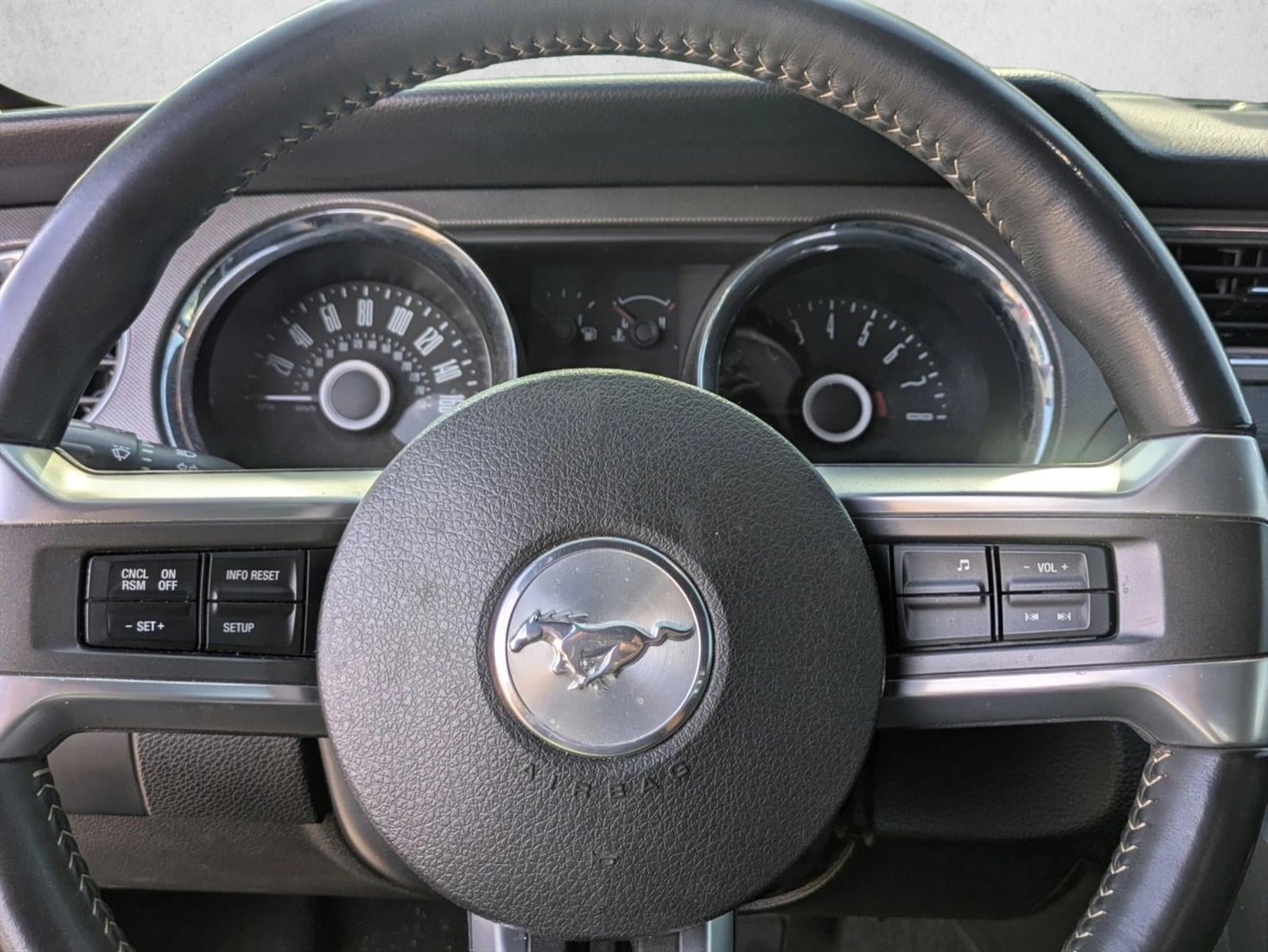 2014 Ford Mustang 2dr Cpe V6