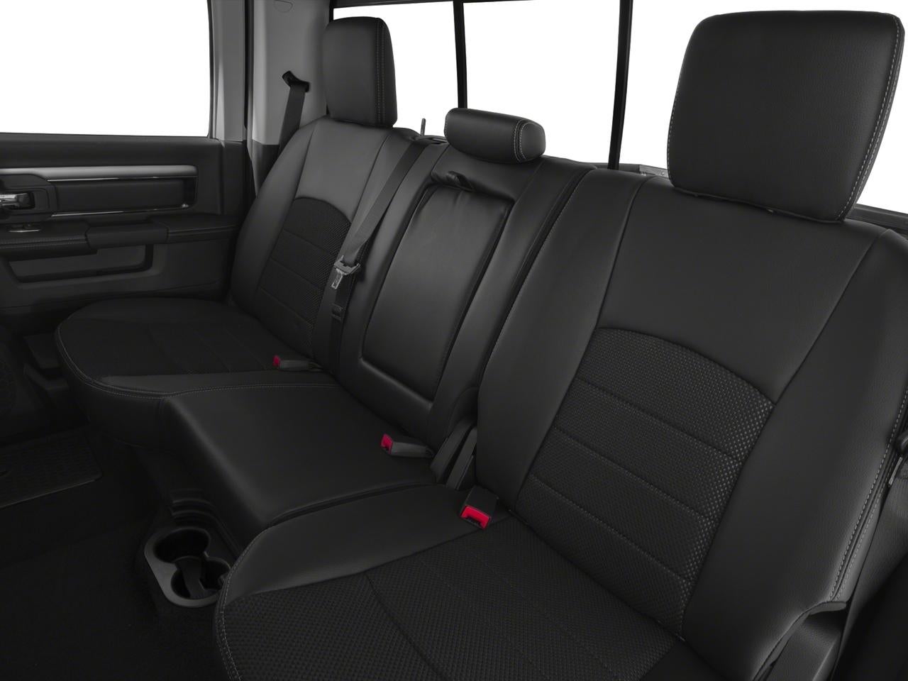 2016 RAM 1500 2WD Crew Cab 5.7 Ft Box Express