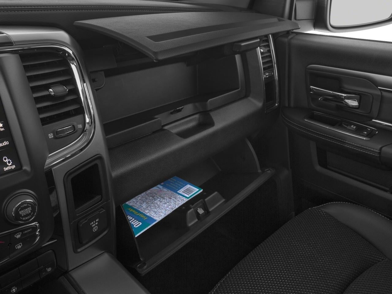2016 RAM 1500 2WD Crew Cab 5.7 Ft Box Express