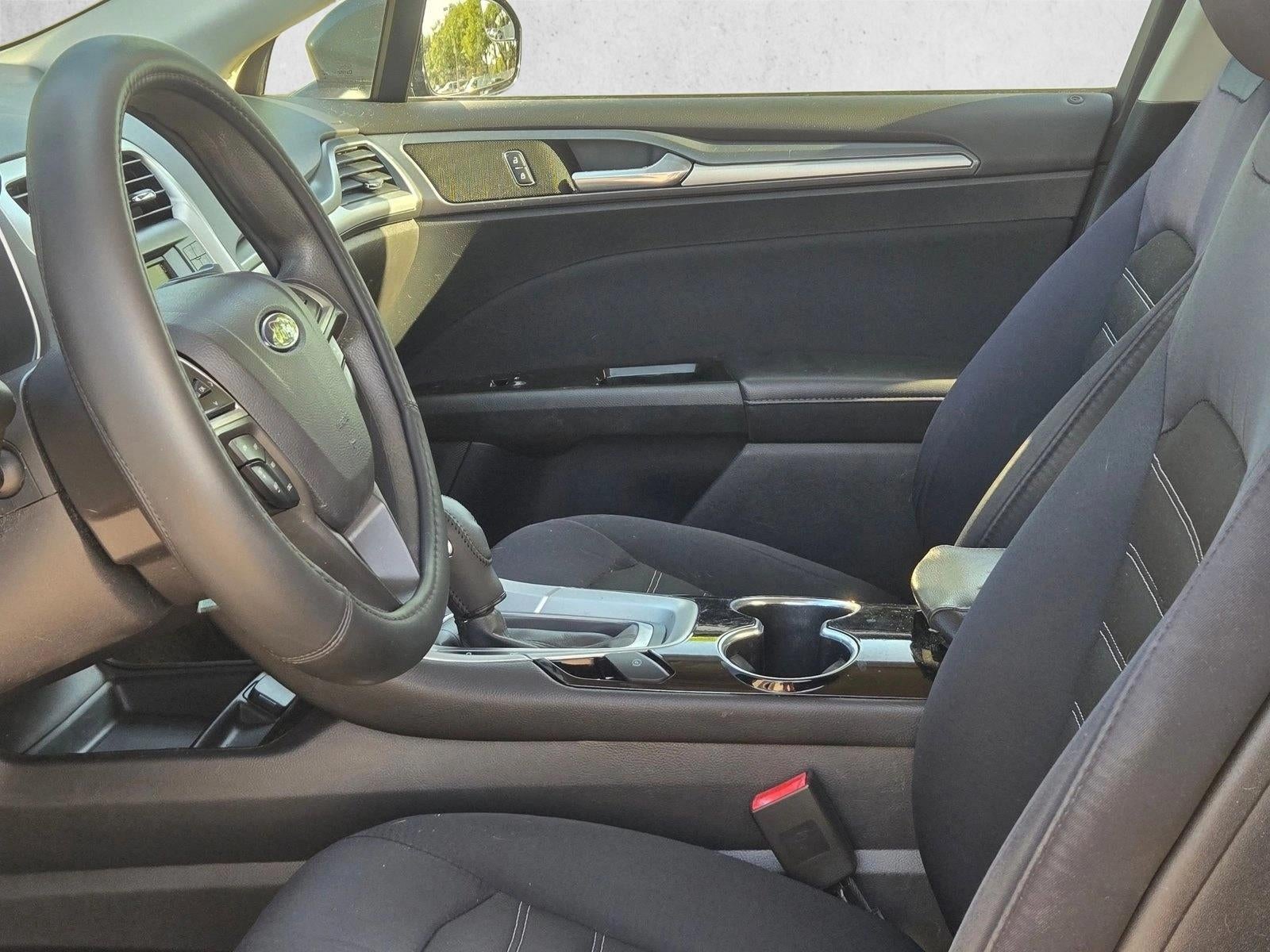 2015 Ford Fusion 4dr Sdn SE FWD