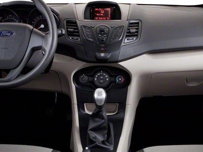 2013 Ford Fiesta 4dr Sdn SE