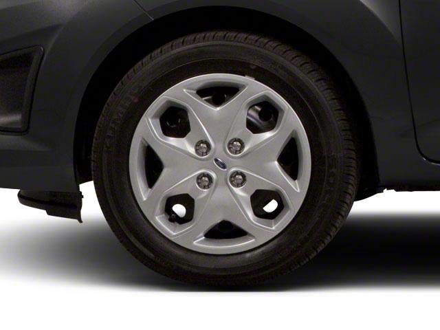 2013 Ford Fiesta 4dr Sdn SE