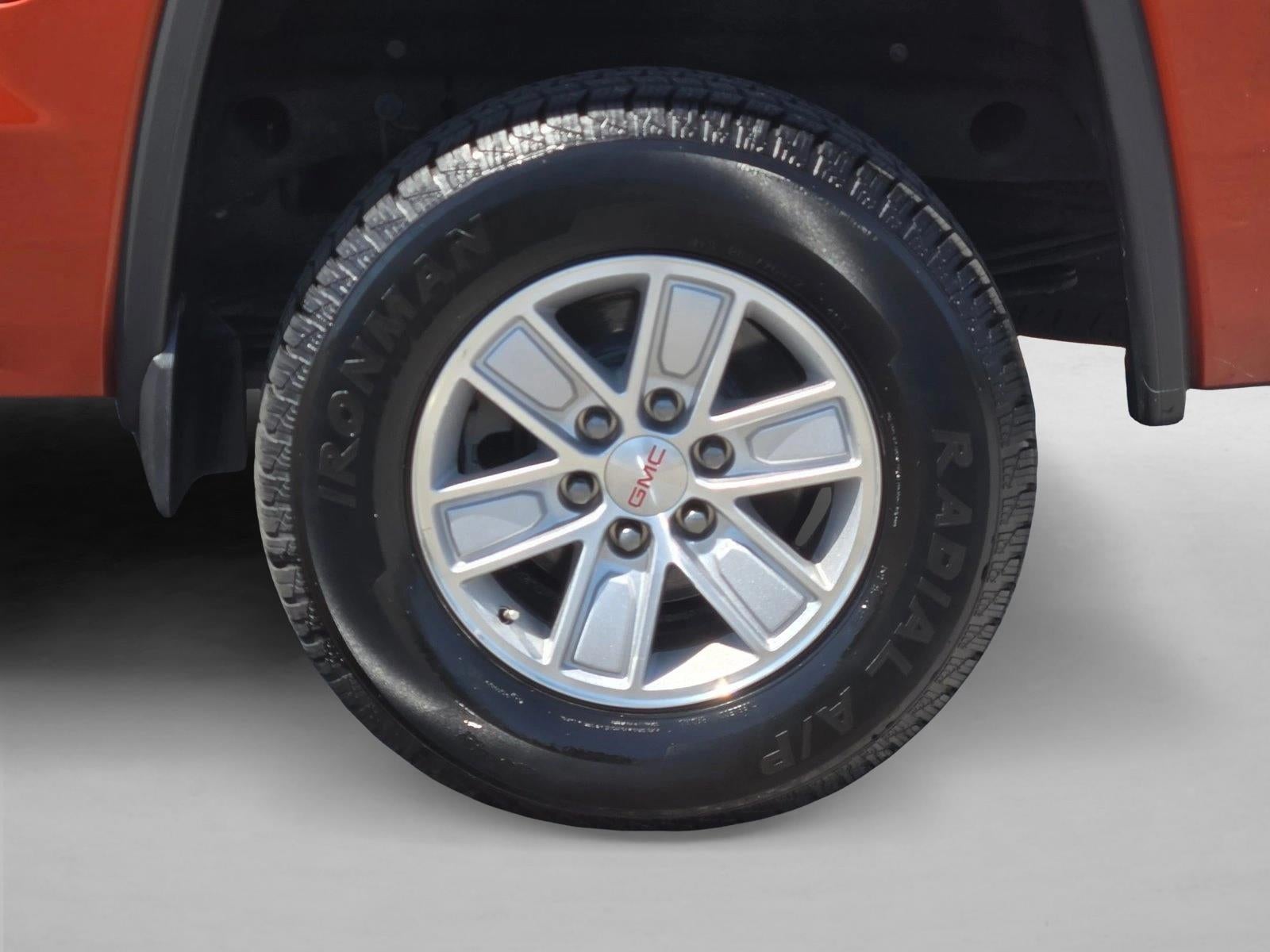 2015 GMC Sierra 1500 Crew Cab Short Box 2-Wheel Drive SLE