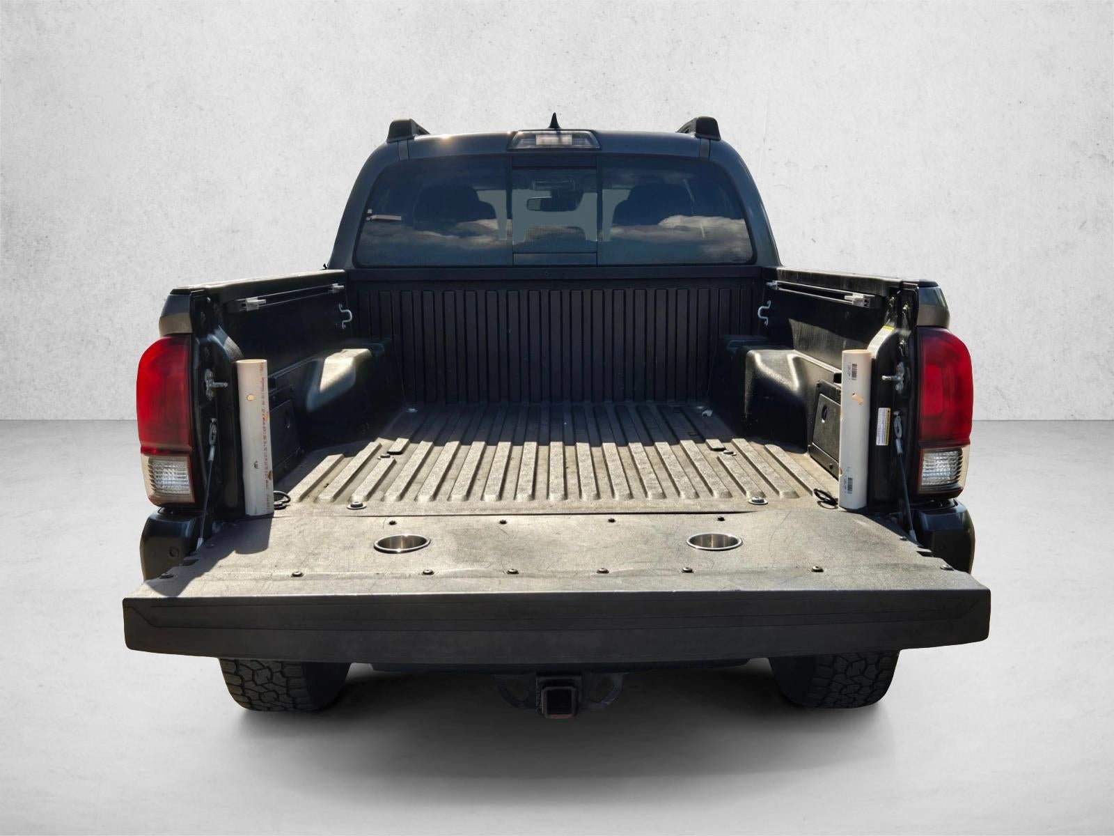 2018 Toyota Tacoma SR5 Double Cab 5' Bed V6 4x2 AT (GS)