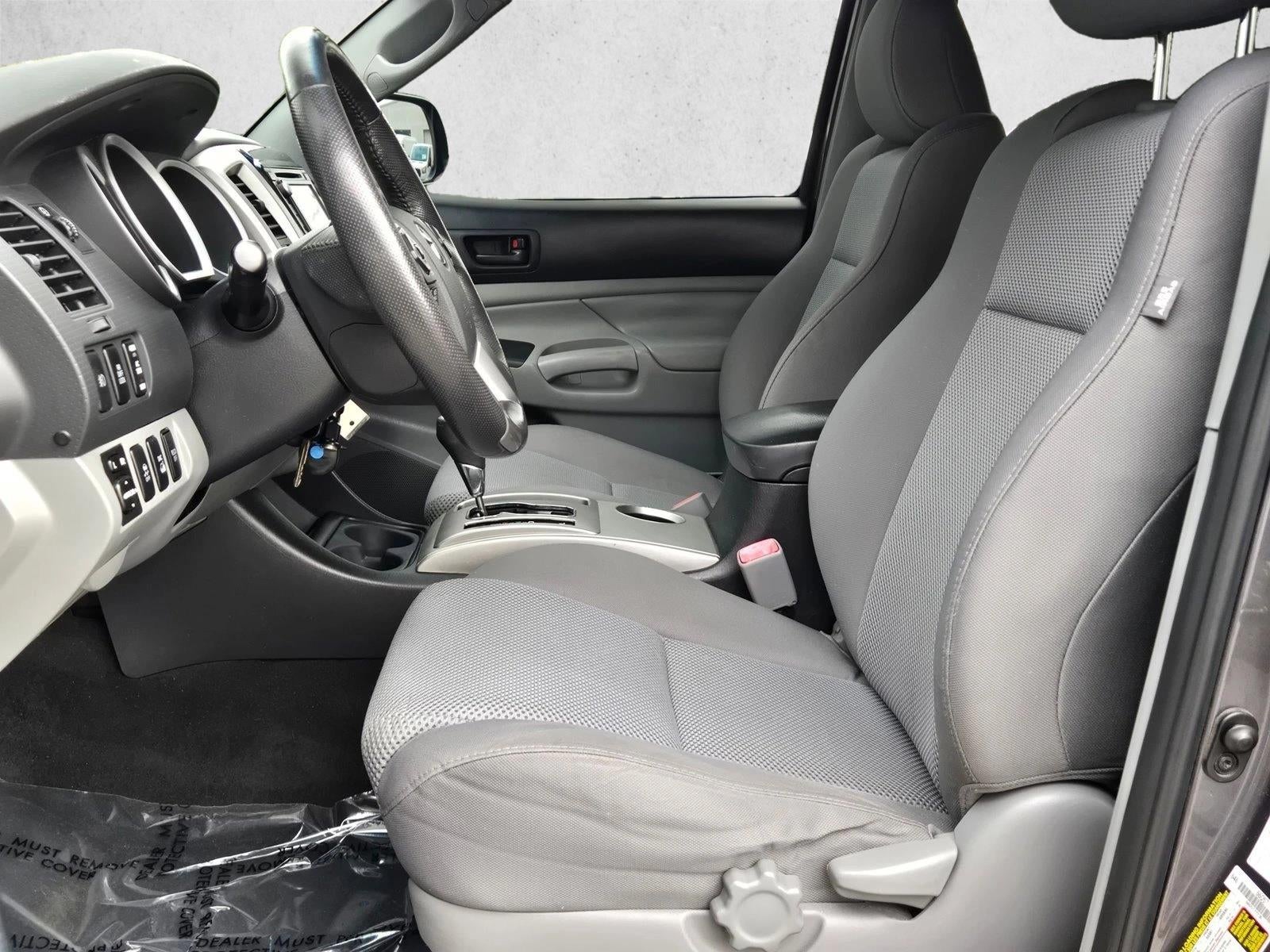 2015 Toyota Tacoma 4WD Double Cab Short Bed V6 Automatic (Natl)