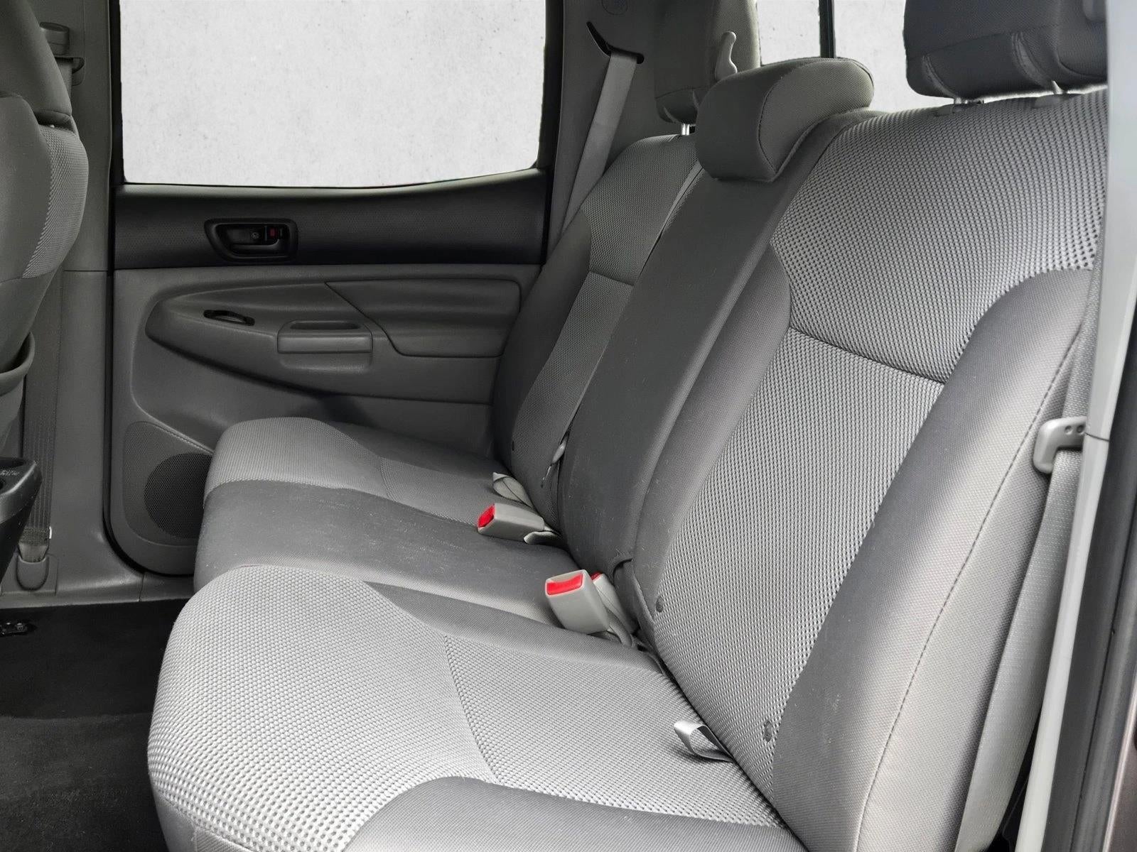 2015 Toyota Tacoma 4WD Double Cab Short Bed V6 Automatic (Natl)