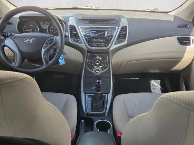 2016 Hyundai ELANTRA 4dr Sdn Auto SE