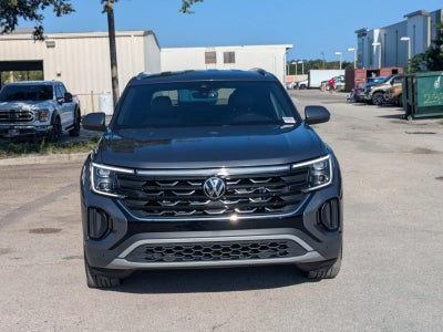 2024 Volkswagen Atlas Cross Sport 2.0T SE w/Technology 4MOTION