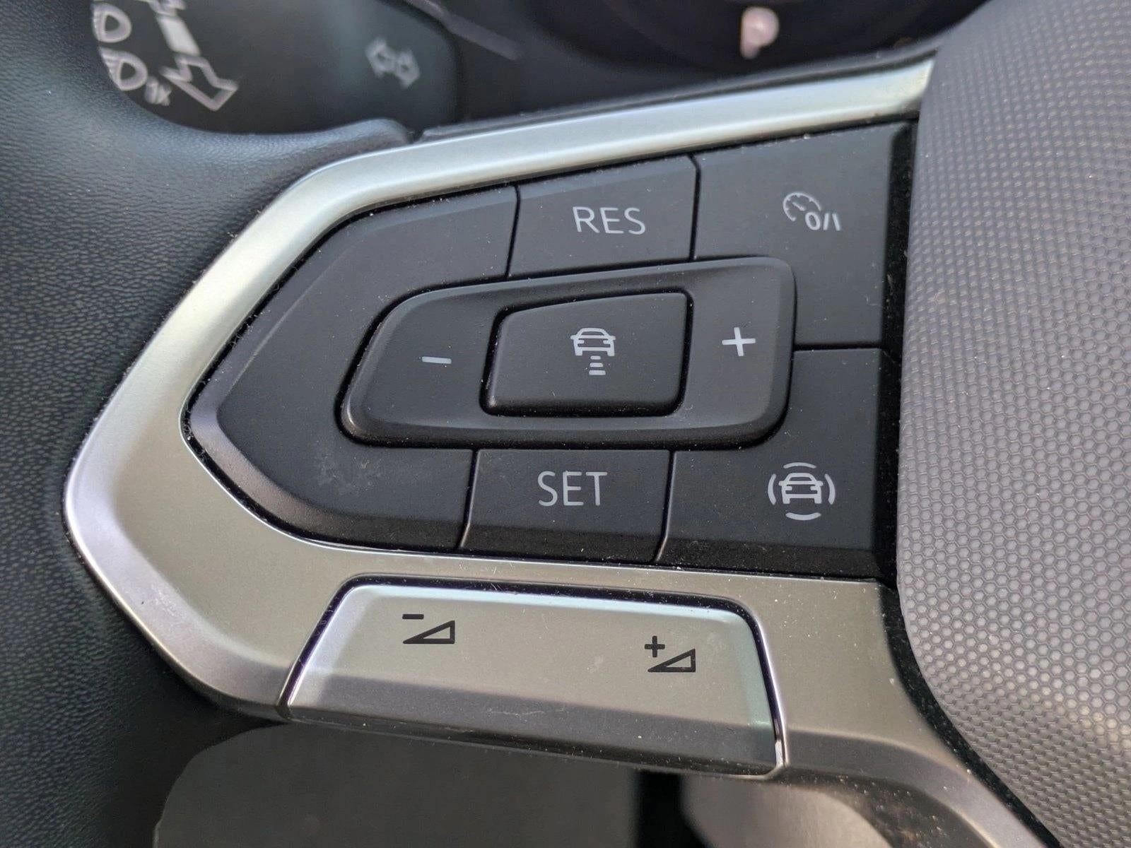 2023 Volkswagen Atlas 3.6L V6 SE w/Technology 4MOTION