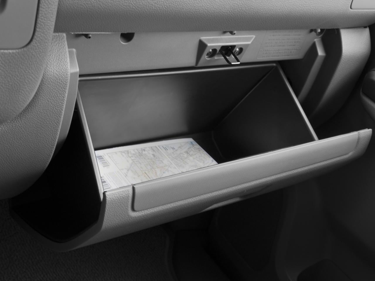 2016 Nissan NVP V8 SL